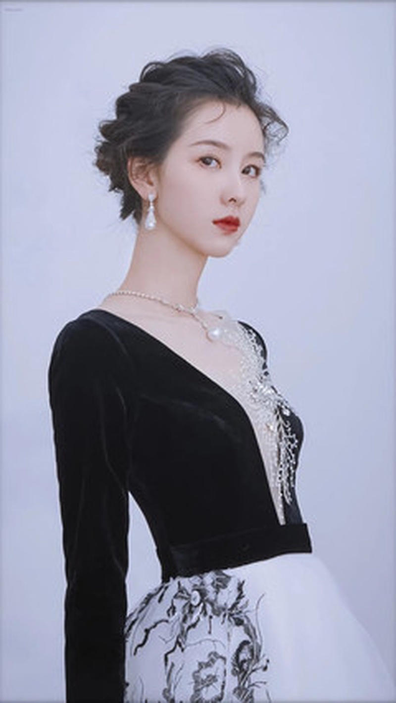 陈都灵